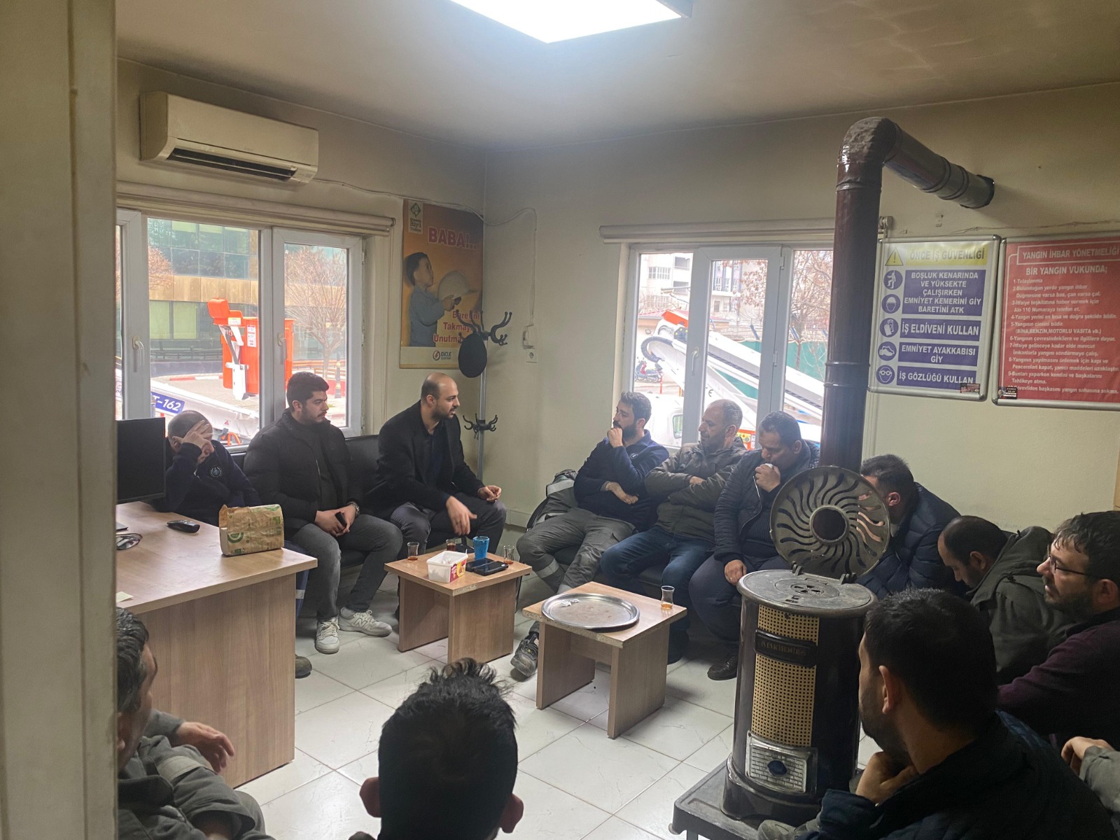 WhatsApp Image 2025-03-07 at 12-22-00