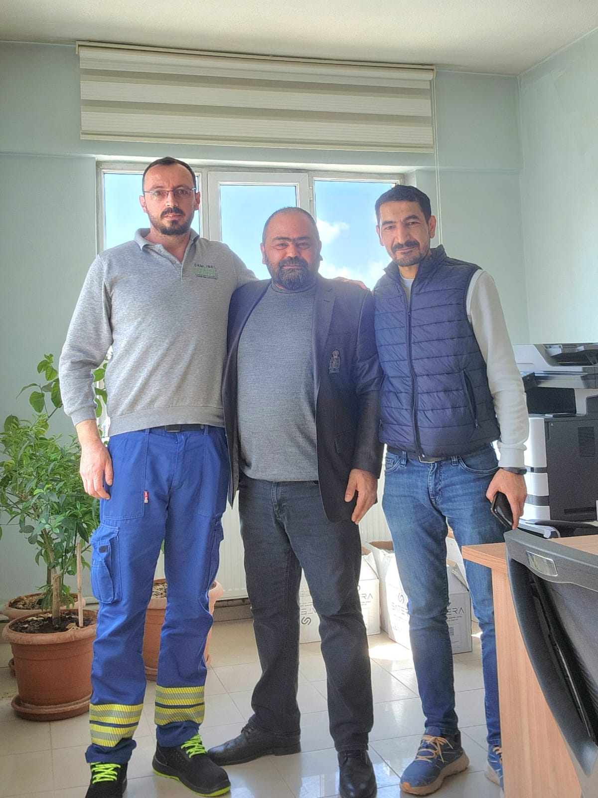 WhatsApp Image 2025-04-16 at 13-00-53